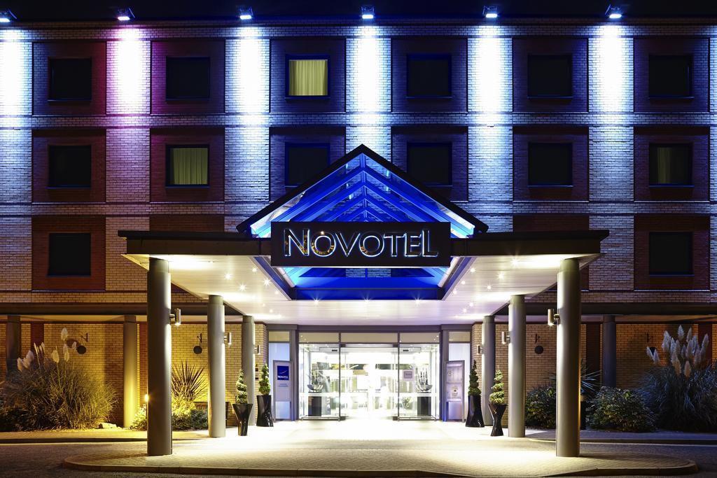 Novotel London Heathrow Airport M4 Jct. 4 Hillingdon Dış mekan fotoğraf